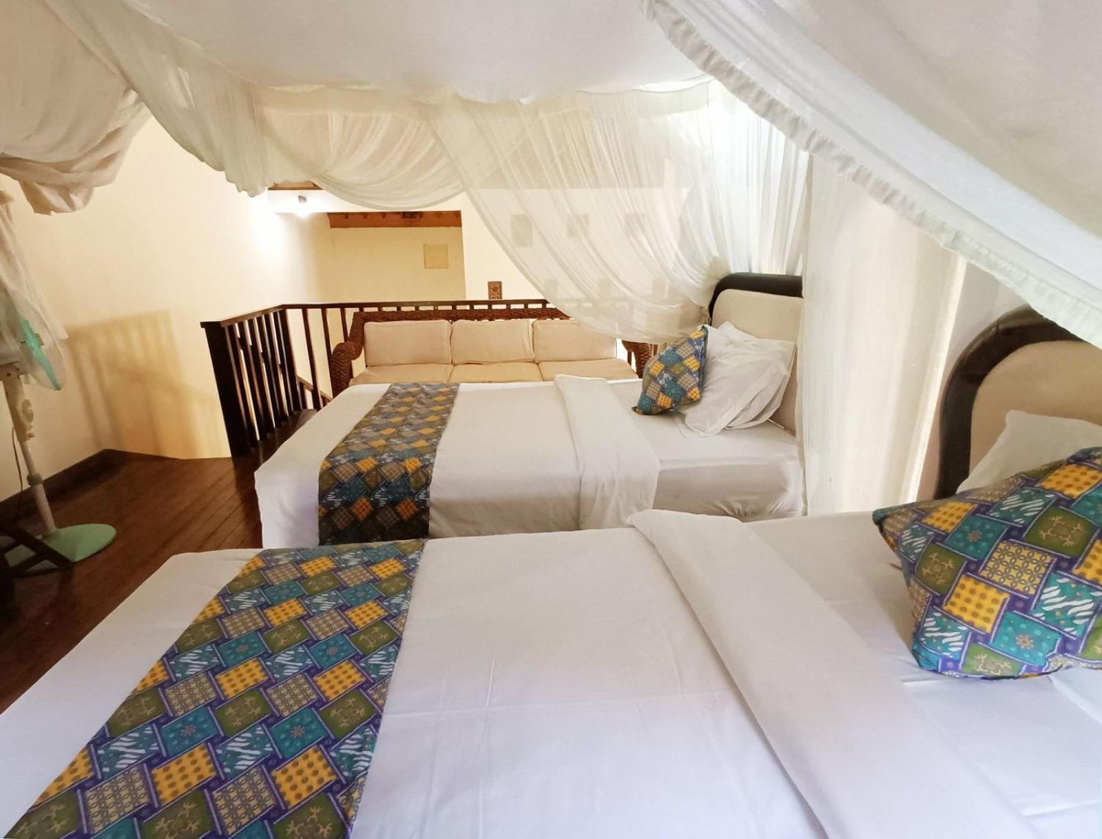 Sayang Taman Villas Sanur Esterno foto