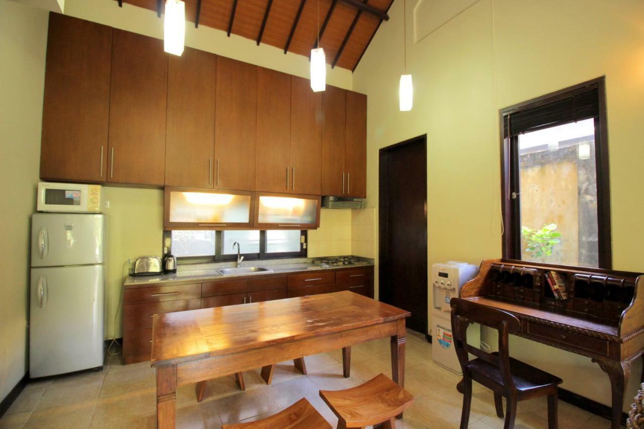 Sayang Taman Villas Sanur Esterno foto
