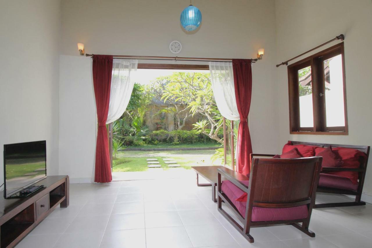 Sayang Taman Villas Sanur Esterno foto