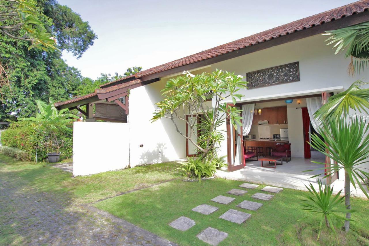 Sayang Taman Villas Sanur Esterno foto