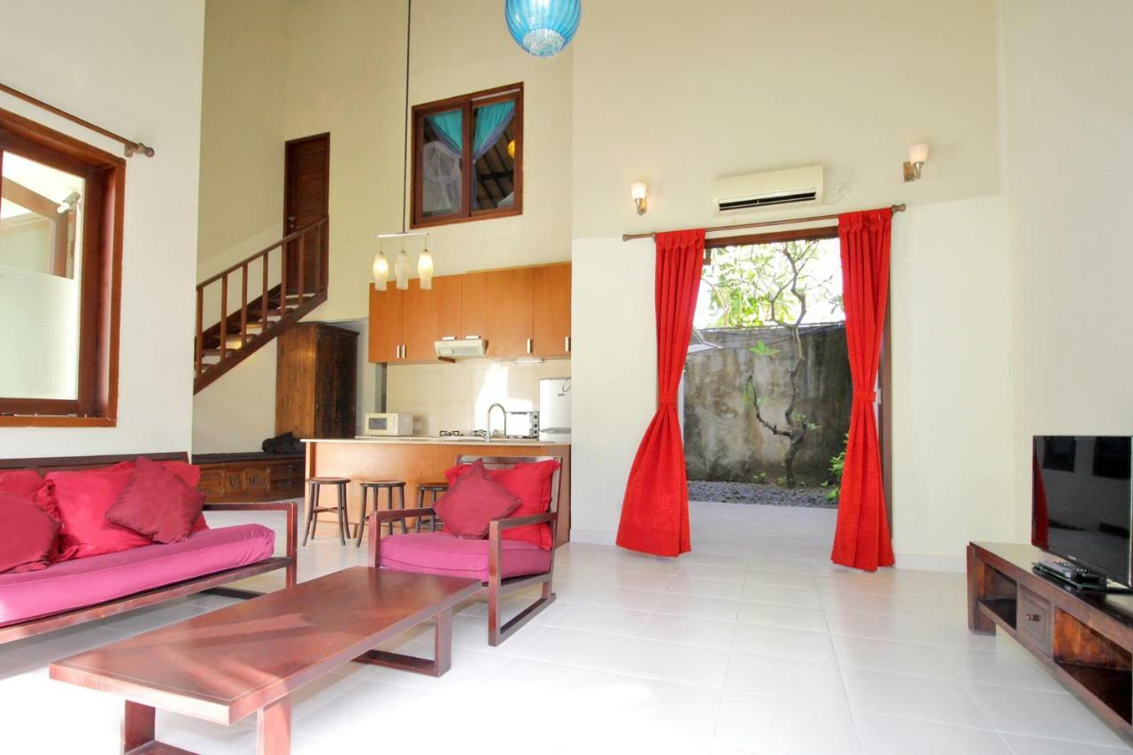 Sayang Taman Villas Sanur Esterno foto